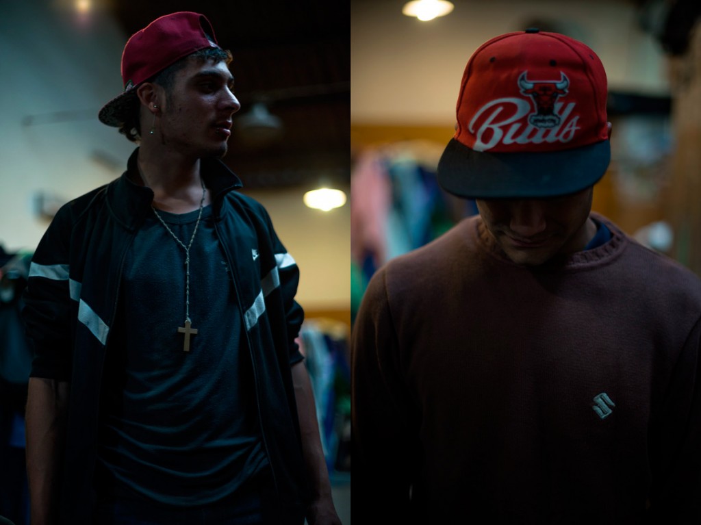 Gustavo Pereyra(left) 22 years and Leo Pereyra (right) 21 years old, are two brothers who work on the street selling light drugs in the “bidonville.”*  For the last 1.5 years, Monteagudo provided them with food and mental health services.

*Argentinian for “slum.”
