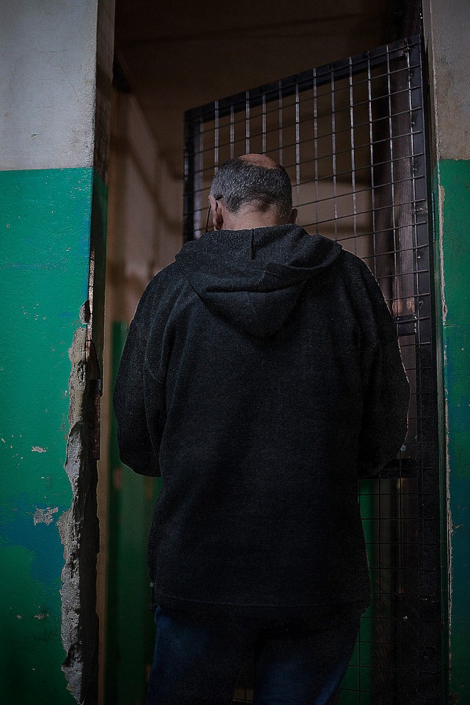 Man walking into the dormitory. He has lived in Monteagudo for 7 years. He did not want to reveal his face or name.